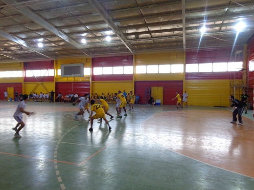 كربلاء تخسر مباراتها الافتتاحية امام الكرخ بدوري النخبة لكرة اليد ومدرب الكرخ يعزو خسارة كربلاء لعصبية مدربها