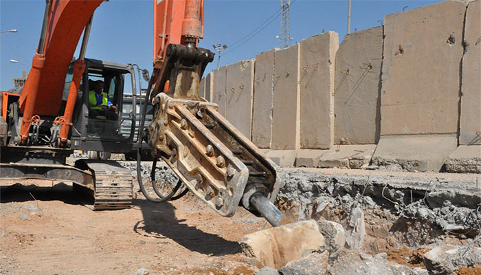 بالصور: المباشرة بإنشاء نفق يربط باب قبلة الامام الحسين بالمخيم الحسيني وينتهي عند ساحة الشهداء وسط كربلاء