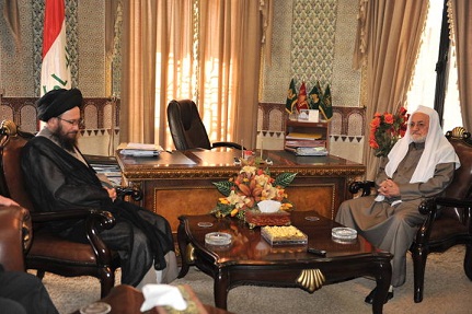 رئيس ديوان الوقف الشيعي يستقبل رجل الدين الأفغاني عبد العظيم الحسيني