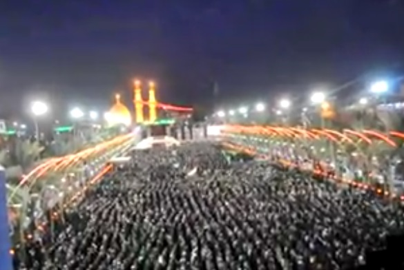 بالفيديو : صلاة الجماعة في ساحة ما بين الحرمين الشريفين وسط كربلاء يوم الاربعين
