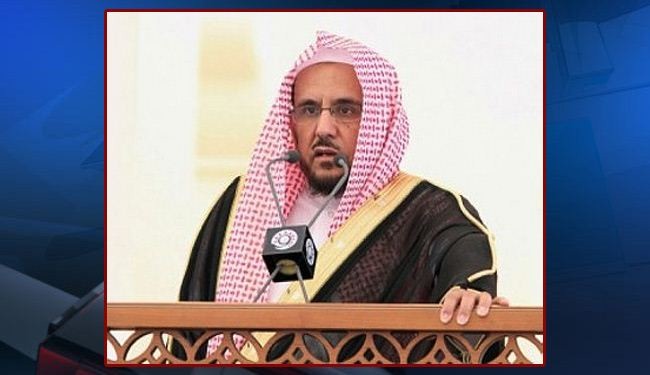 خطيب جمعة المدينة المنورة ينتقد المسلمين ويقول :المولد النبوي لم يفعله الخلفاء والصحابة؟!!