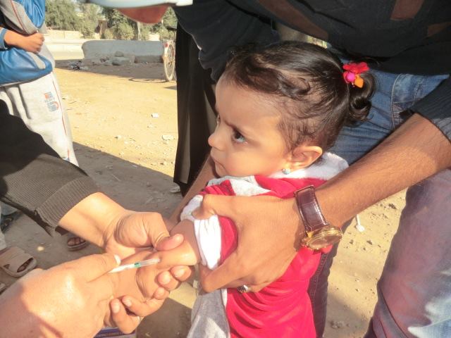 بالصور:اختتام الحملة الوطنية للتلقيح بلقاح الحصبة في كربلاء