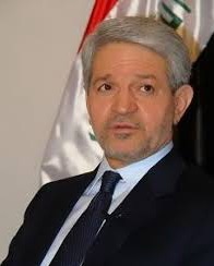 نادي الميناء الرياضي  يسمي وزيرالنقل باقر الزبيدي رئيسا فخريا له