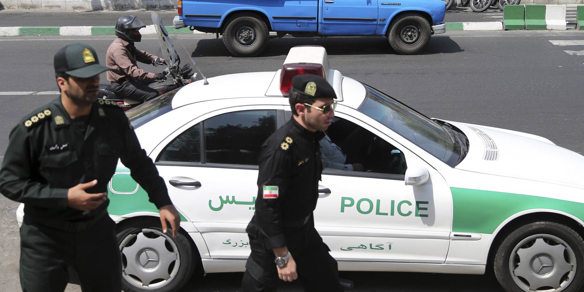 إيران تمنع دخول مصارعين أميركيين