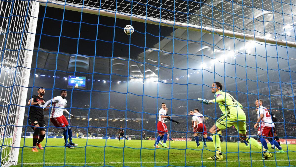 ليفركوزن أعار مدافعه لهامبورغ.. فدفع الثمن