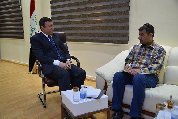 محافظ كربلاء يدعو وزارة التخطيط لتخصيص مبالغ مالية هذا العام لمطار الفرات الاوسط ويدعو وزارة النقل لدعوة كبرى الشركات بخصوصه