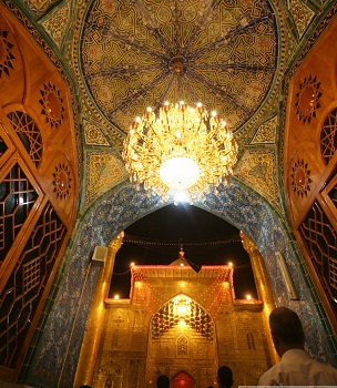 زوار مغتربون من استراليا وامريكا يتشرفون بزيارة العتبة العلوية المقدسة