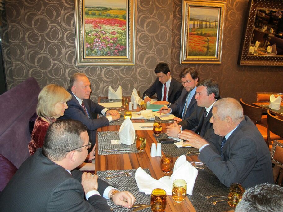 رئيس غرفة تجارة كربلاء :الطريحي حضر مؤتمرا استثمارا باربيل ووعد على فتح مكتب ICCB دائم في غرفتنا