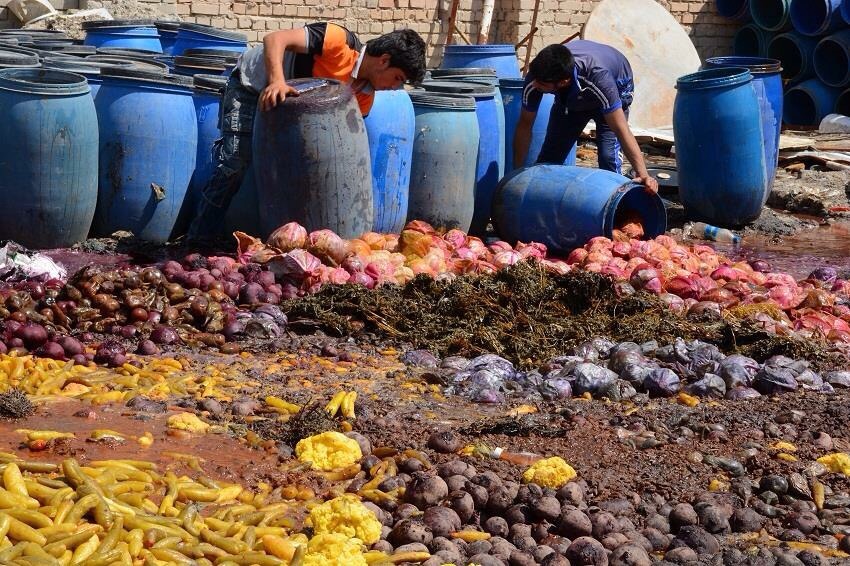 صحة كربلاء تتلف 63 طن من مادة الطرشي محلي المنشأ