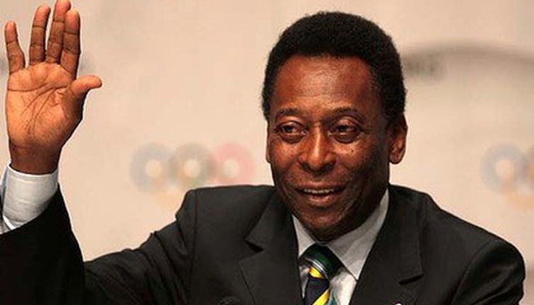 وفاة الأسطورة البرازيلية بيليه عن عمر يناهز الـ 75 عاما