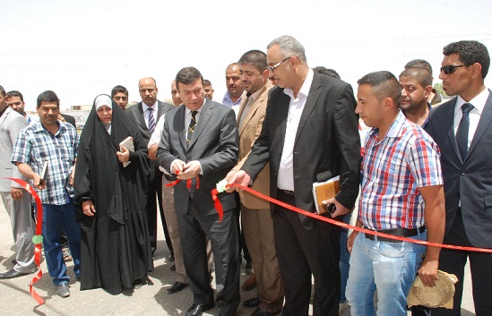 محافظ كربلاء المقدسة يفتتح 13 شارع منجز في منطقة حي النصر بكلفة ملياري وخمسمائة وسبع وسبعون مليون دينار