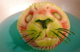 بالصور.. فنان  يحوّل «الرقي» إلى لوحات فنية مذهلة !!