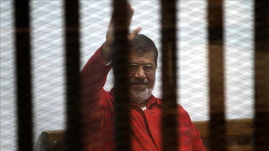 القضاء المصري يضع مرسي لأول مرة في قائمة (الإرهاب)
