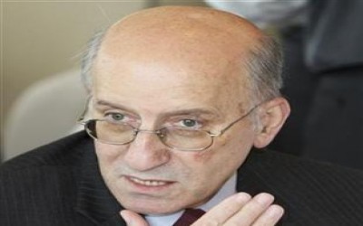 القضاء يصدر حكما بالسجن سبع سنوات على محافظ البنك المركزي السابق سنان الشبيبي