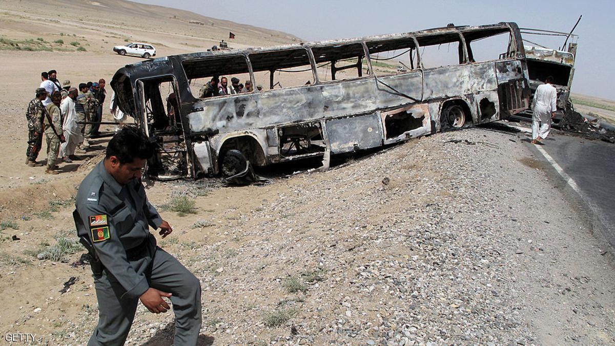 عشرات القتلى والجرحى في حادث اصطدام حافلة ركاب بصهريج وقود