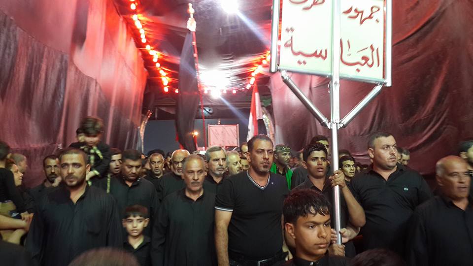انطلاق مواكب العزاء العاشورائية وانتقادات لاذعة للساسة الكرد وكبار السياسيين (مصور)