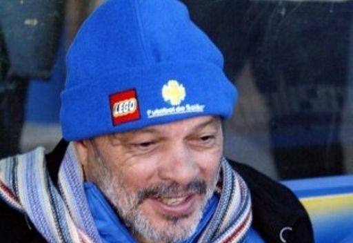 سقراط كابتن منتخب البرازيل الاسبق بكرة القدم يفارق الحياة