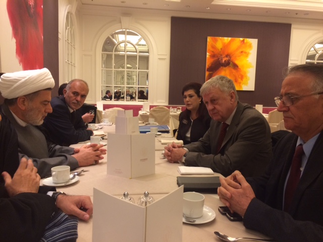 الشيخ د. حمودي يلتقي برئيس مجلس الشيوخ الفرنسي والإبراهيمي ورئيسة (اليونسكو)