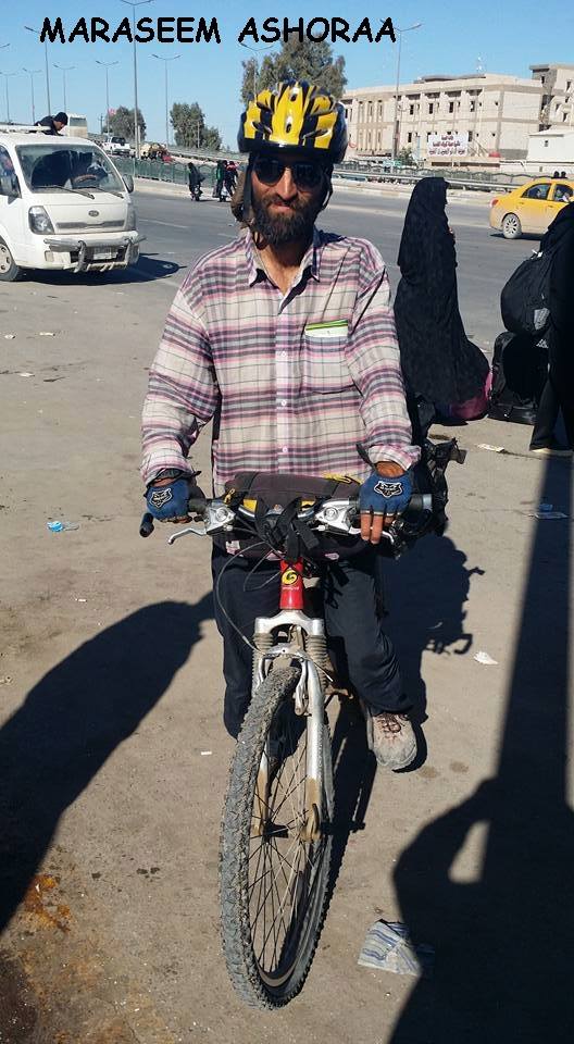 بالصور :زائر ايراني يقصد كربلاء عبر دراجة هوائية قادما من مشهد ؟