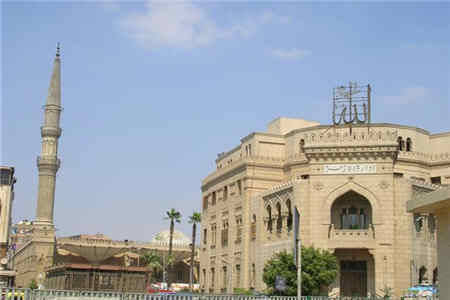 الأزهر قلق من "الإسلام السياسي السعودي" بمصر