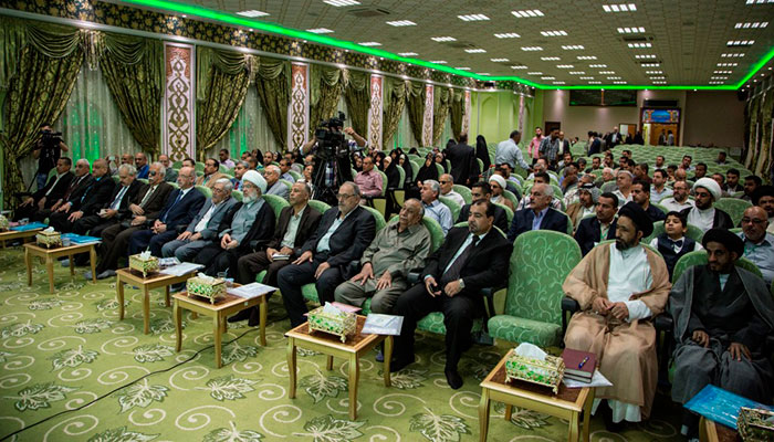 بالصور:ممثل المرجع السيستاني يشارك في احتفالية للغة العربية في كربلاء