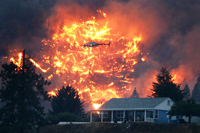 حرائق كندا واشتباكات ليبيا ترفع النفط