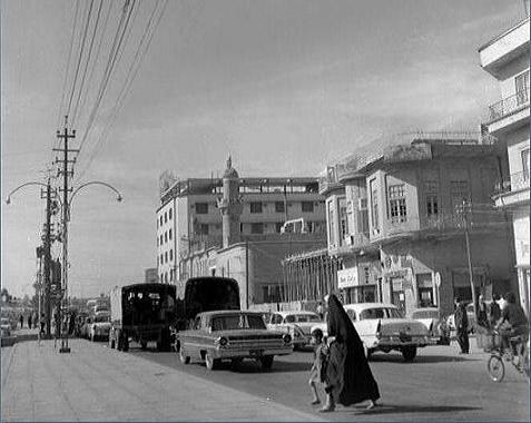 صورة ارشيفية لشارع السعدون وسط بغداد في خمسينات القرن الماضي