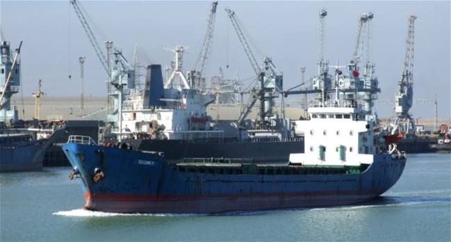 المغرب يطرد ناقلة تحمل نفط مهرب من كردستان من مياهه الاقليمية