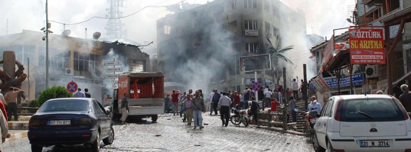 إصابة 50 شخصاً بتفجير خلال تجمع انتخابي جنوب شرق تركيا