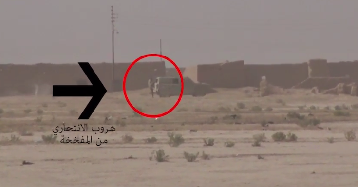 بالفيديو: هروب انتحاري داعشي من سيارة مفخخة كان ينوي تفجيرها على الحشد الشعبي .. وهكذا كان الرد
