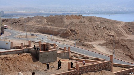 سلسلة انفجارات مجهولة المصدر في إيلات جنوب اسرائيل