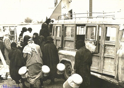 صورة ارشيفية لـ سيارة نقل الركاب في البصرة تسمى بالــ دريول