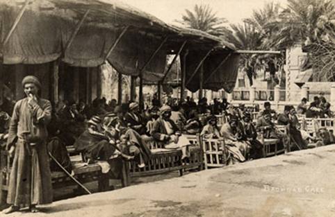 صورة ارشيفية لمقهى بغدادي عام 1916