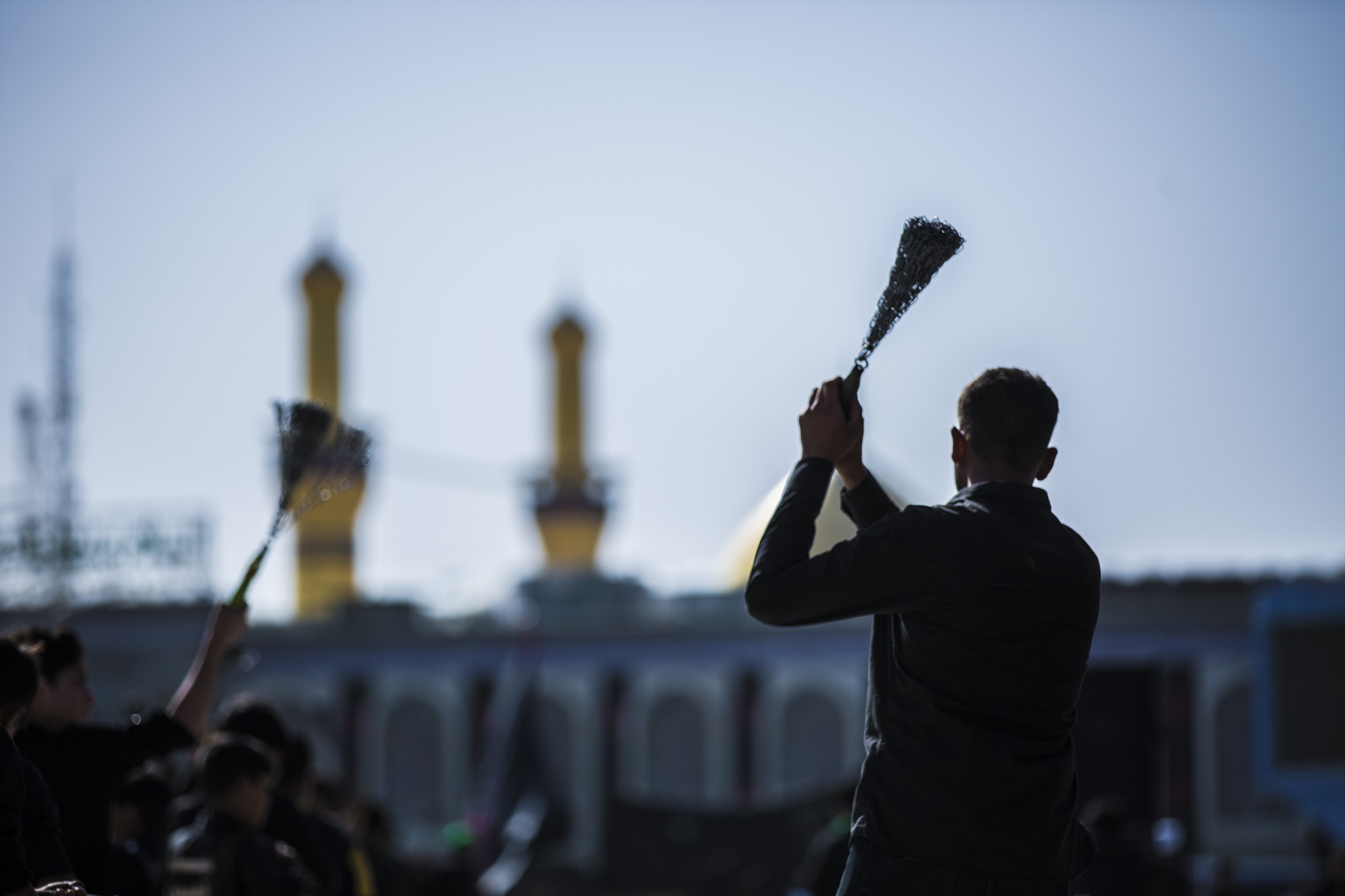 تقرير مصور: مواكب العزاء العاشورائي في كربلاء