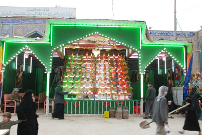 موكب عزاء طرف باب الطاق احد اقدم مواكب الخدمة الحسينية في كربلاء