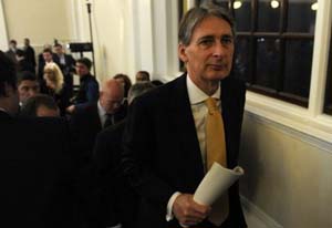 بريطانيا تعارض توجيه ضربة عسكرية لايران