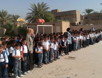 وفاة تلميذ حبسته المعلمة في المرافق تتسبب بمعركة عشائرية دامية في العمارة