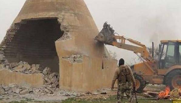 بالصور :هذا مافعل دا عش الارهابي بمدينة نمرود الاثرية