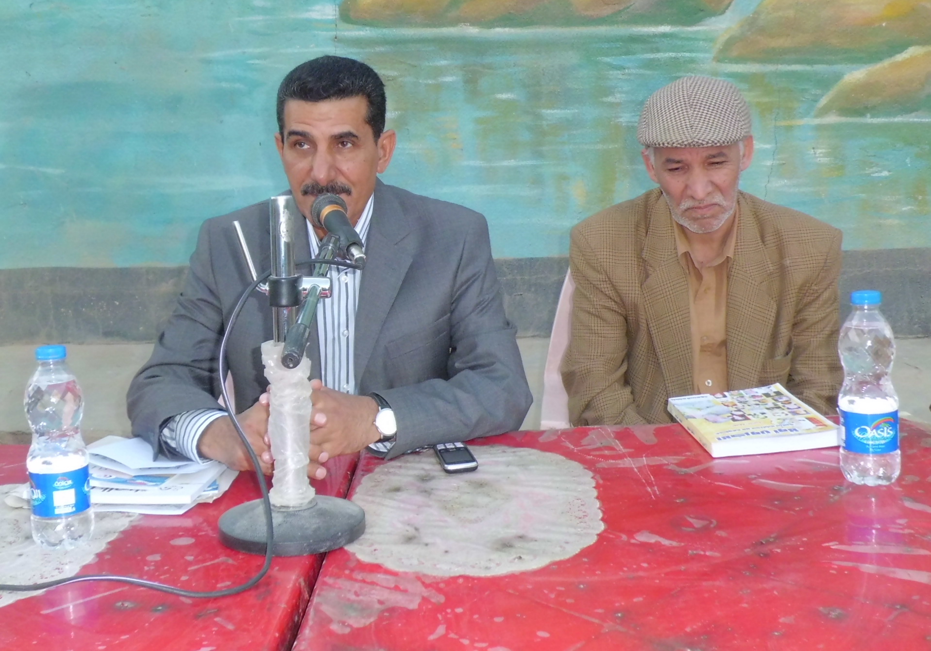 نادي الكتاب يحتفي بالكاتب الصحفي ناظم السعود عن اصداره الجديد (الآخرون أولا )