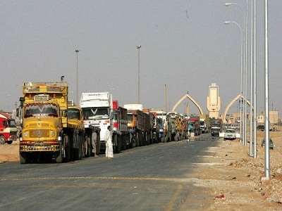 العراق يعيد فتح حدوده مع الاردن