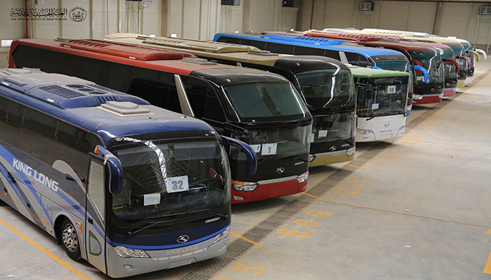وصول  ( 61 ) باص سياحي بمواصفات عالمية متطورة لخدمة زائري كربلاء المقدسة(مصور)