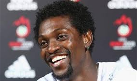 نجم الريال السابق يشهر إسلامه