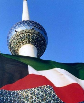 وهابي سعودي مقيم بالكويت  يتجاوز على مقام الامامين الحسن والحسين (عليهما السلام ) والديوان الاميري يستنكر..؟؟