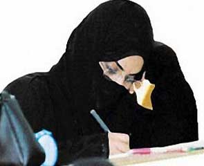 مقتل الكاتبة والشاعرة السعودية الطبيبة بلقيس الملحم لتسامحها المذهبي ونقدها لعقائد الوهابيين