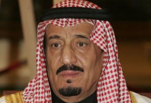 العاهل السعودي يصدر أمرا بتعيين الأمير سلمان بن عبد العزيز وزيرا للدفاع