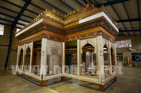 وكالة نون تنشر صورا حصرية وخاصة لشباك مرقد الامامين العسكريين الجديد