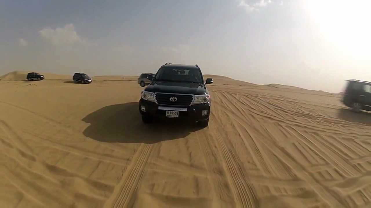 امير قطري مع فرق  صيد خليجية في صحراء النجف