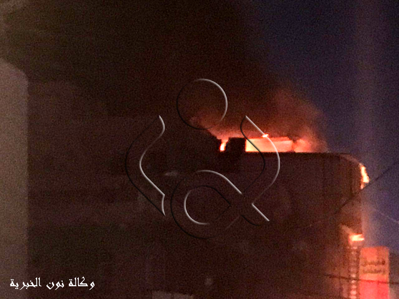 بالفيديو: اندلاع حريق كبير بأحد الفنادق وسط كربلاء