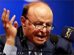 الرئيس اليمني الانتقالي يهدد بتقديم استقالته وتسيلم السلطة الرئاسية لقيادات عسكرية لفشل المبادرة الخليجية