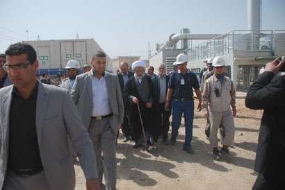 ممثل المرجعية العليا يتفقد مشروع لمحطة كهربائية شرق كربلاء ومشاريع اخرى برفقة محافظ المدينة (مصور)